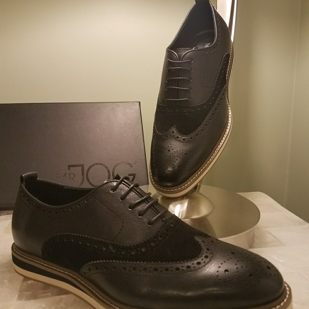 Shoes - Picture 6 of 8